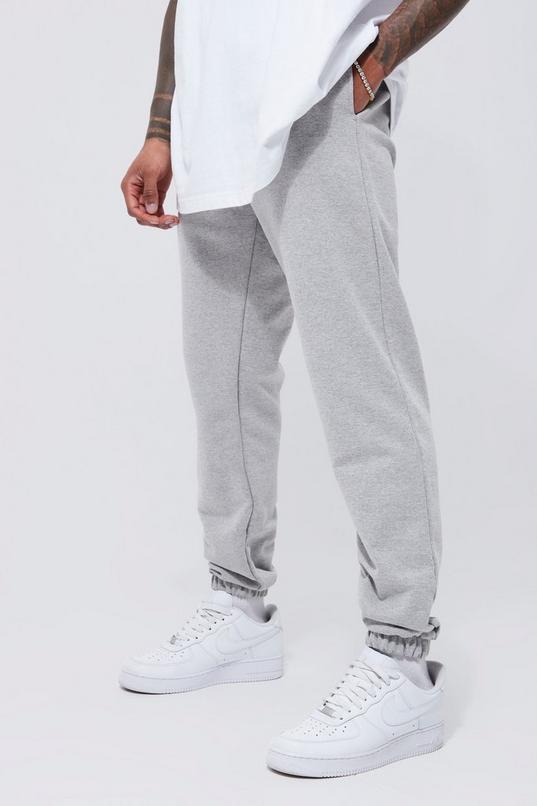 Basic Regular Fit Jogger | boohoo
